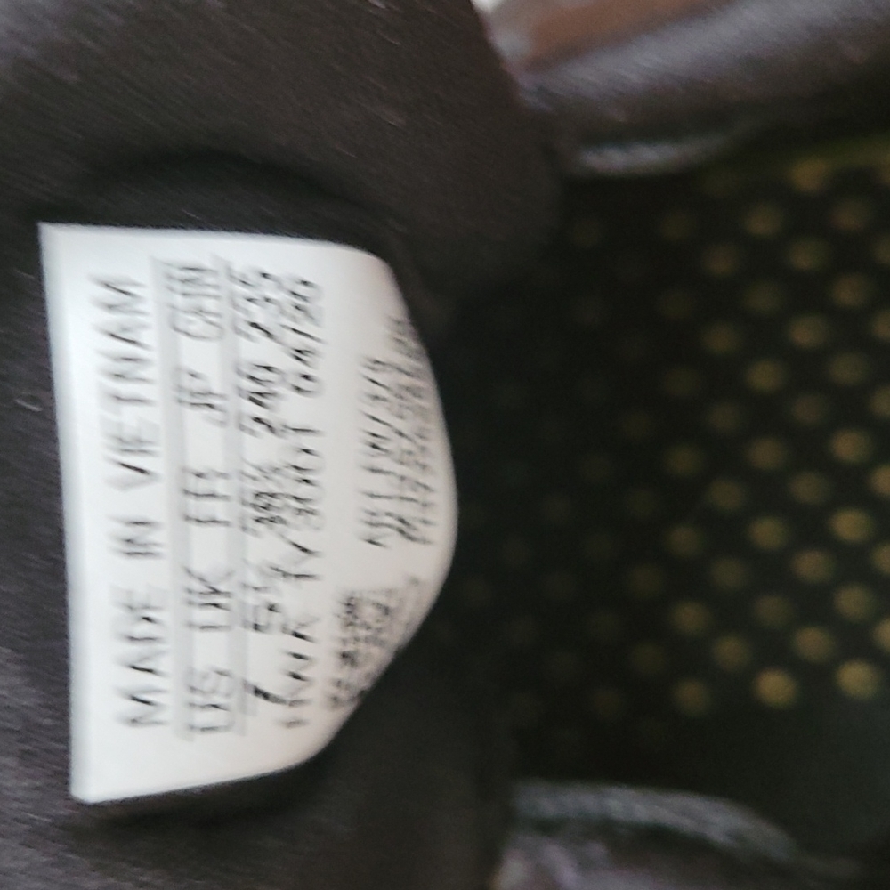 Courtpoint Adidas, Black and white classic, nearly new! - Picture 7 of 7
